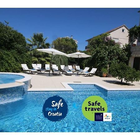 סוטיבאן Villa Renipol Adults Only מראה חיצוני תמונה