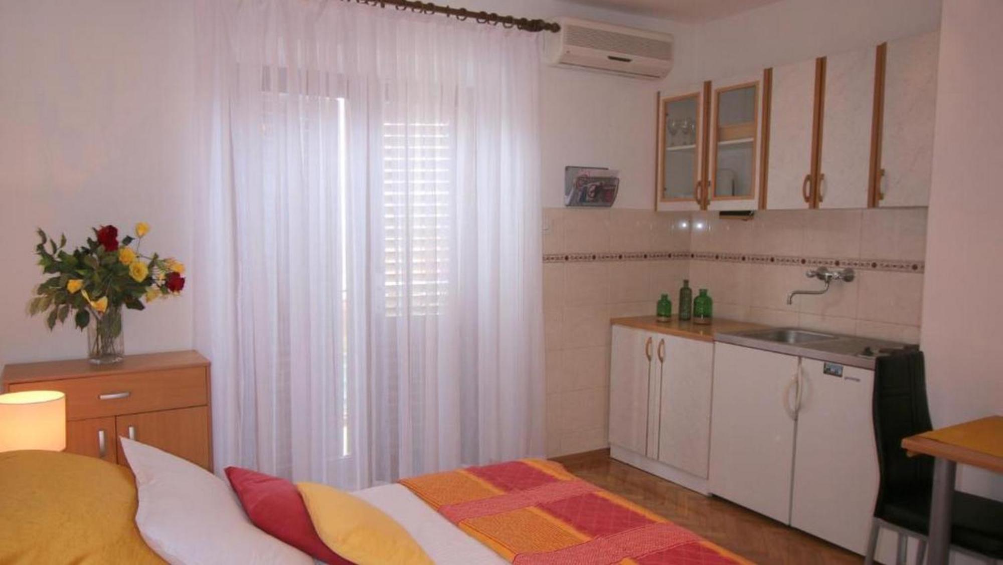 סוטיבאן Villa Renipol Adults Only חדר תמונה
