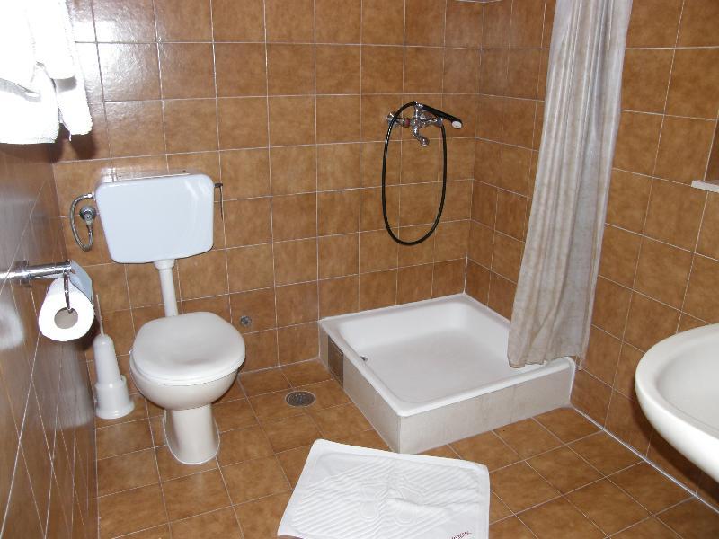 סוטיבאן Villa Renipol Adults Only מראה חיצוני תמונה